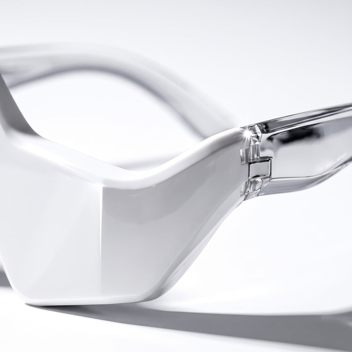 Macro of the Rejuva Eyes white finish